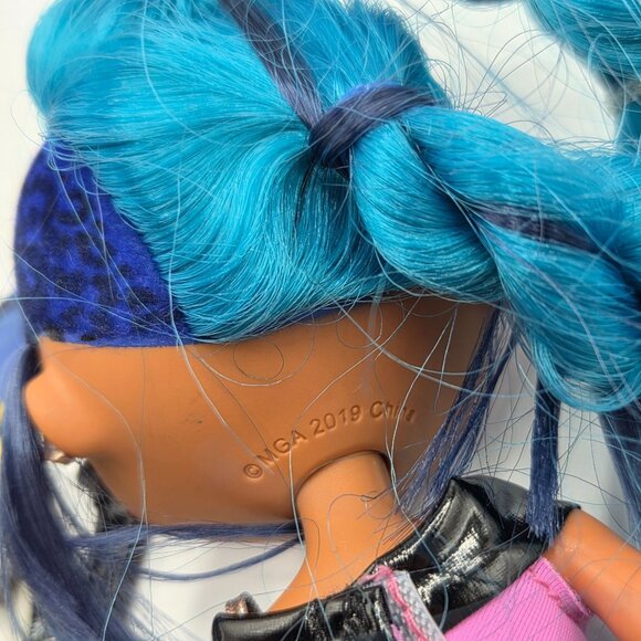 LOL Surprise OMG Remix Rocker Boi & Punk Grrrl Doll Set With Accessories - Picture 3 of 10